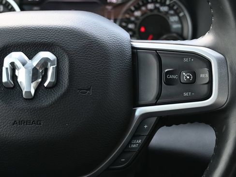 Used 2021 RAM 1500 Lone Star AWD/4WD image 8