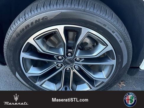 Used 2022 Jeep Grand Wagoneer Series III image 8