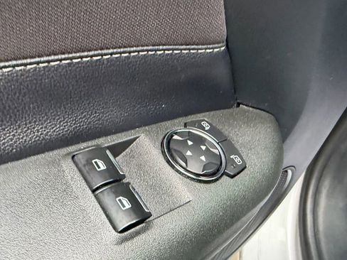 Used 2016 Ford Mustang Coupe image 22