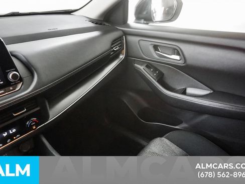 Used 2024 Nissan Rogue SV FWD image 53