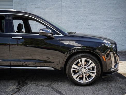 Used 2024 Cadillac XT6 Premium Luxury image 17
