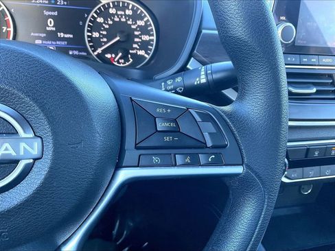 Used 2023 Nissan Altima 2.5 SV image 22