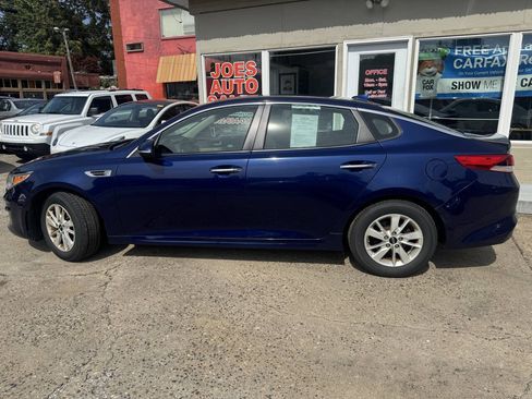 Used 2018 Kia Optima LX FWD image 4