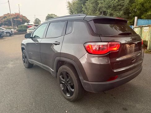 Used 2020 Jeep Compass Latitude AWD/4WD image 26