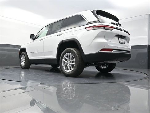 New 2025 Jeep Grand Cherokee Laredo X image 21