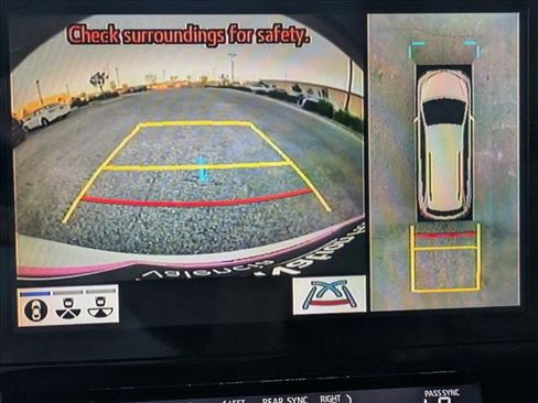 Used 2023 Toyota Sienna Platinum image 13