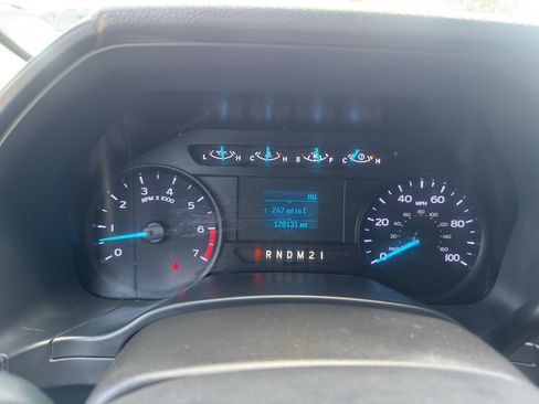 Used 2022 Ford F250 XL w/ Power Equipment Group RWD image 9
