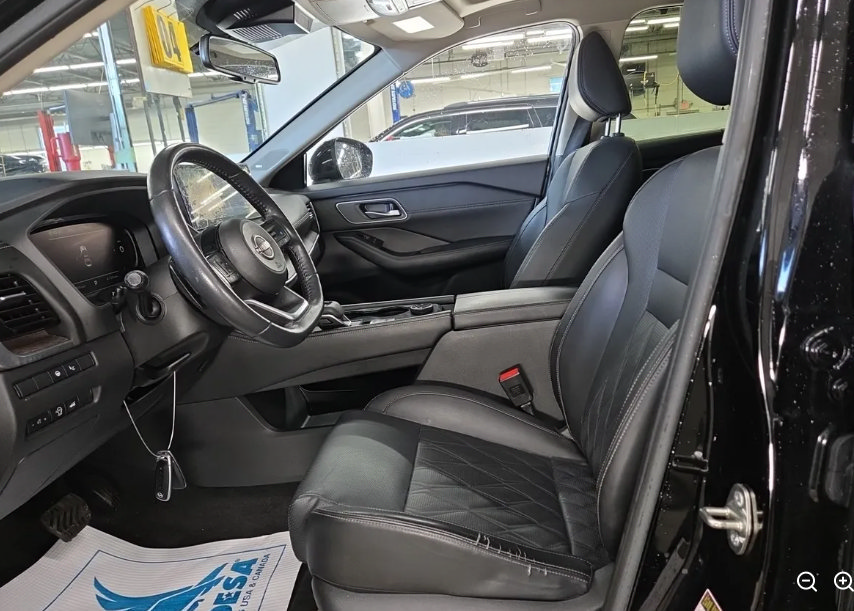 Used 2024 Nissan Rogue Platinum w/ Platinum Premium Package AWD/4WD image 11