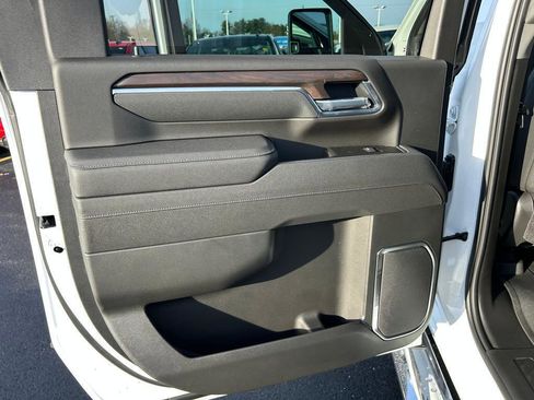 New 2026 GMC Sierra 2500 SLT w/ SLT Premium Package image 7