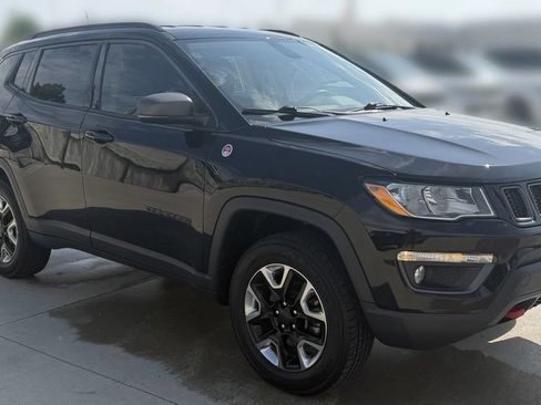 Used 2018 Jeep Compass Trailhawk w/ Popular Equipment Group AWD/4WD image 7