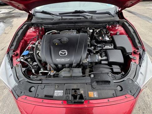 Used 2018 MAZDA MAZDA3 Touring image 21