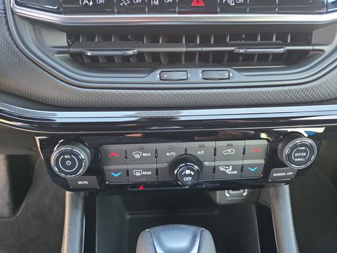 New 2026 Jeep Compass Limited AWD/4WD image 14