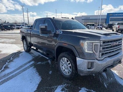 Used 2023 GMC Sierra 3500 SLT w/ SLT Premium Package image 2
