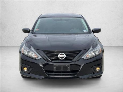 Used 2018 Nissan Altima 2.5 SR w/ SR Midnight Edition image 2