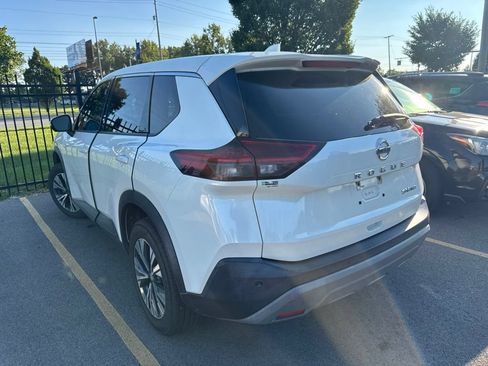 Used 2021 Nissan Rogue SV AWD/4WD image 4
