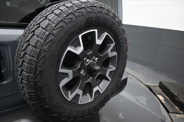 New 2026 Jeep Wrangler Unlimited Sahara w/ Safety Group AWD/4WD image 28