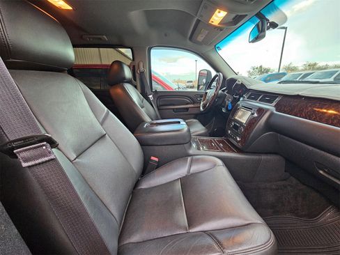 Used 2014 GMC Sierra 3500 Denali image 22