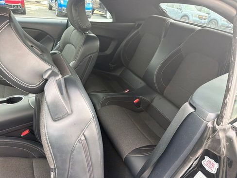 Used 2024 Ford Mustang Convertible image 23