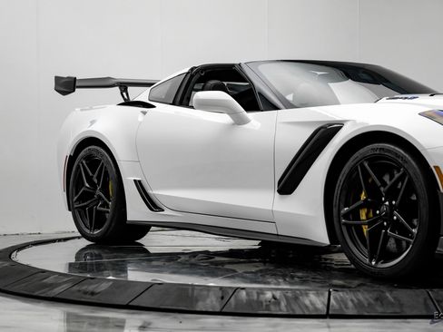 Used 2019 Chevrolet Corvette ZR1 image 32
