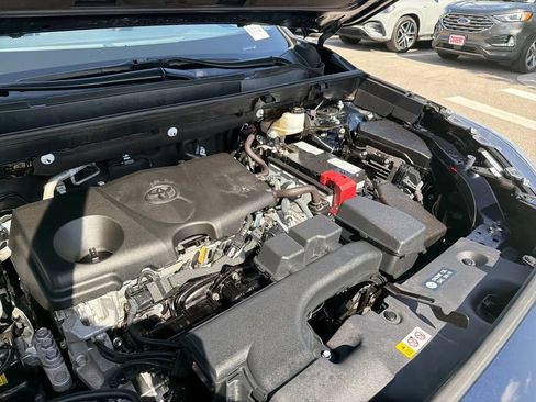 Used 2024 Toyota RAV4 XLE FWD image 18