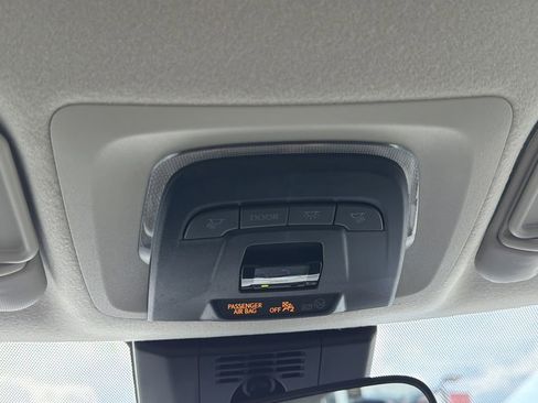 Used 2026 Toyota Corolla LE FWD image 12