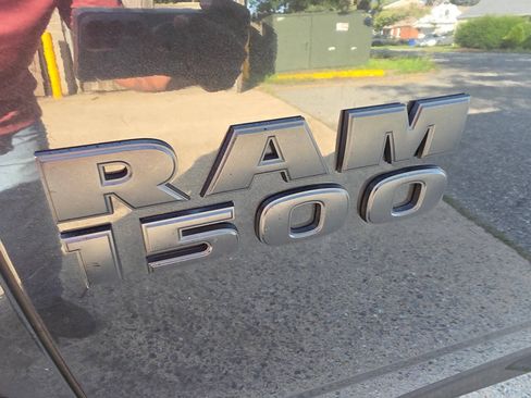 Used 2017 RAM 1500 Sport w/ Convenience Group AWD/4WD image 3