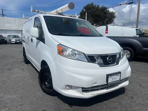 Used 2017 Nissan NV200 SV w/ Technology Package FWD image 1