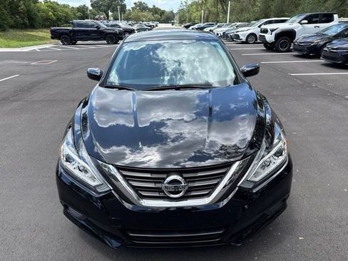 Used 2017 Nissan Altima 2.5 S w/ Power Driver Seat Package FWD image 2