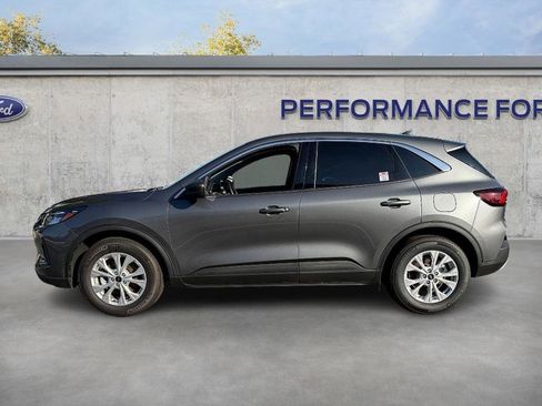 Used 2024 Ford Escape Active w/ Cold Weather Package image 9