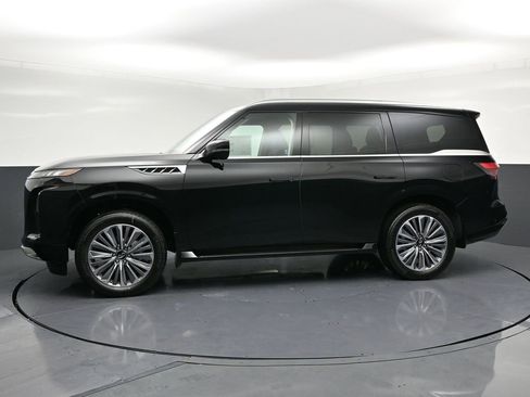 New 2026 INFINITI QX80 Luxe image 2