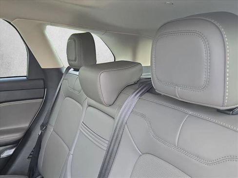 Used 2024 Lincoln Corsair Grand Touring AWD/4WD image 20