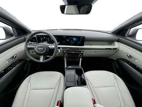 New 2025 Hyundai Tucson Limited image 13