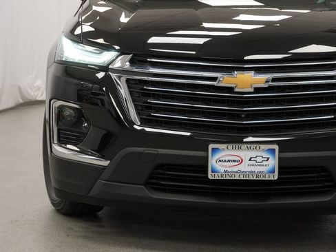 Used 2023 Chevrolet Traverse LT w/ Rear Camera Mirror Package AWD/4WD image 38
