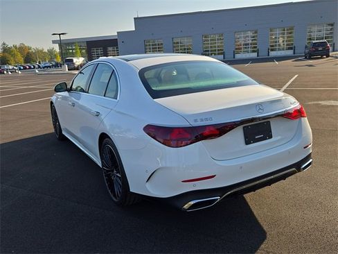 New 2026 Mercedes-Benz E 350 4MATIC Sedan image 5