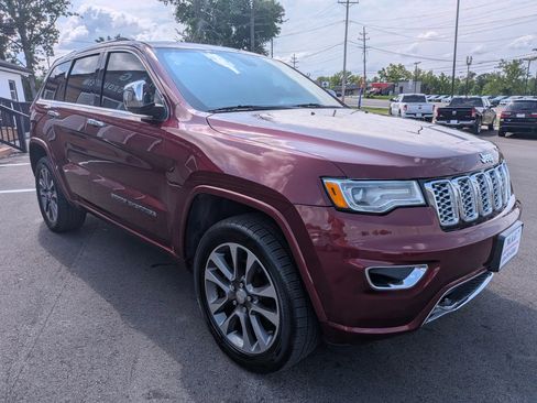 Used 2017 Jeep Grand Cherokee Overland AWD/4WD image 8