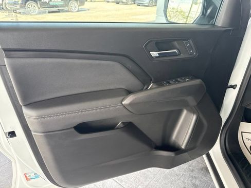 Used 2024 Chevrolet Colorado LT w/ LT Convenience Package II RWD image 31
