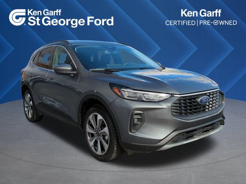 Used 2025 Ford Escape Platinum image 1