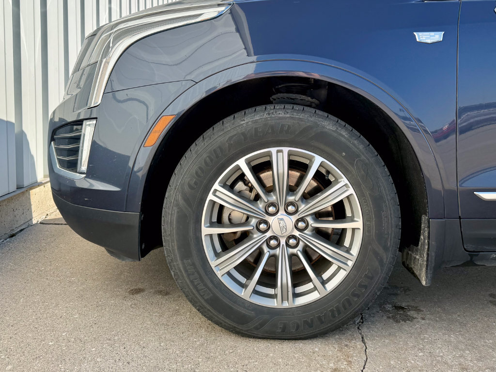 Used 2018 Cadillac XT5 Luxury w/ Driver Awareness Package AWD/4WD image 28