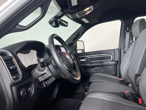 Used 2024 RAM 2500 Big Horn w/ Bed Utility Group image 23