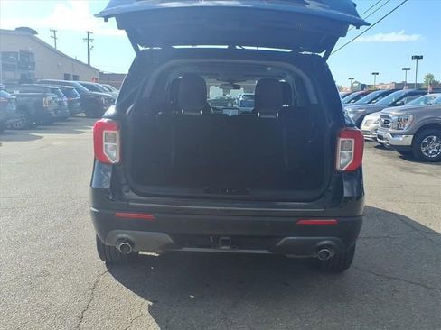 Certified 2021 Ford Explorer XLT w/ Equipment Group 202A image 7
