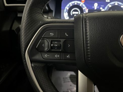 Used 2025 Toyota 4Runner Limited image 57