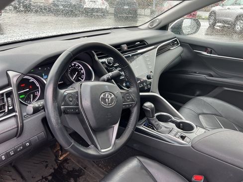 Used 2018 Toyota Camry XLE w/ Audio Package image 7