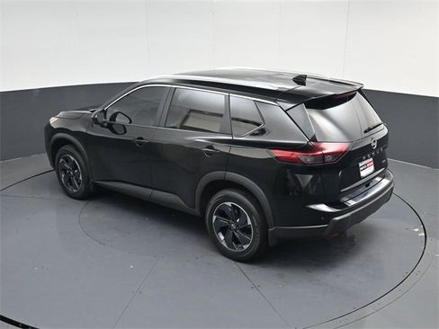 Used 2024 Nissan Rogue SV w/ SV Premium Package image 44