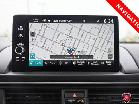 Used 2025 Honda Pilot Touring image 10