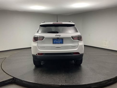 Used 2024 Jeep Compass Latitude AWD/4WD image 6