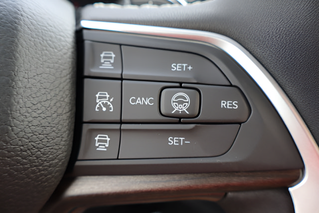 New 2027 Jeep Grand Cherokee Altitude AWD/4WD image 17