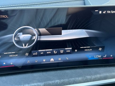 Used 2026 BMW X5 xDrive40i image 24