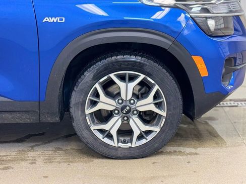 Used 2021 Kia Seltos EX AWD/4WD image 4