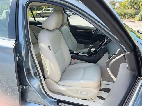 Used 2019 INFINITI Q50 Luxe w/ Essential Package (3.0T Luxe) AWD/4WD image 30