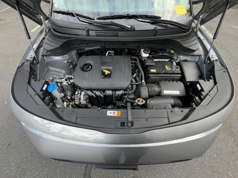 Used 2025 Kia Soul LX w/ LX Technology Package image 30